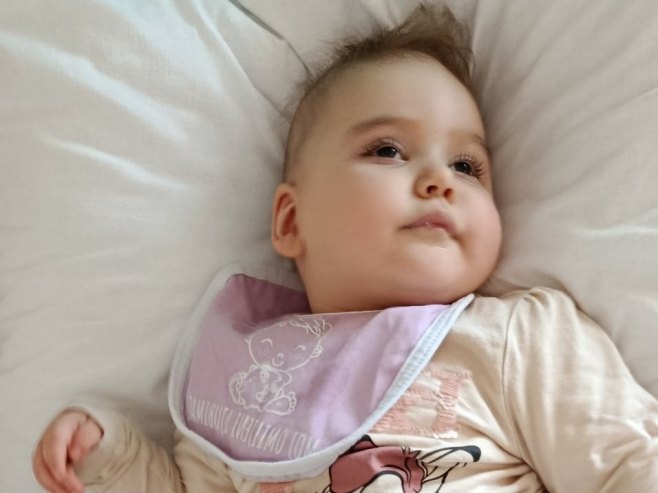 Pozovimo 17193 i pomozimo Sofiji da napravi prvi korak