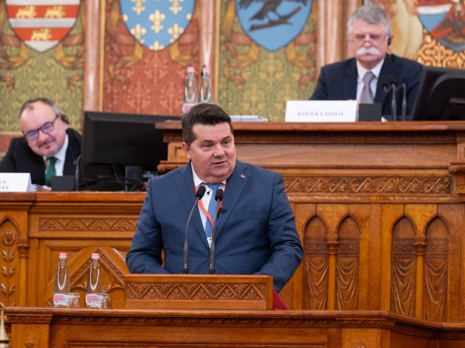 Budimpešta: Konferencija predsjednika parlamenata zemalja ЈI Evrope; Učestvuje Stevandić