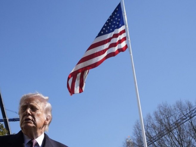 Tramp spominje mogućnost "prijateljskog preuzimanja" Kube