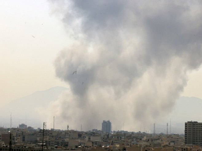 Napad na Iran (Foto: EPA/ABEDIN TAHERKENAREH) - 