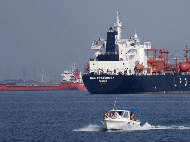 Dmitrijev: Ormuski moreuz podiže cijenu, nafta ide preko 100 dolara