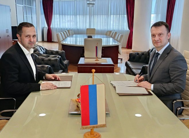 Poreska uprava Srpske potpisala aneks sporazuma sa Notarskom komorom