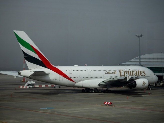 Avion (foto: EPA/MARTIN DIVISEK - ilustracija) - 