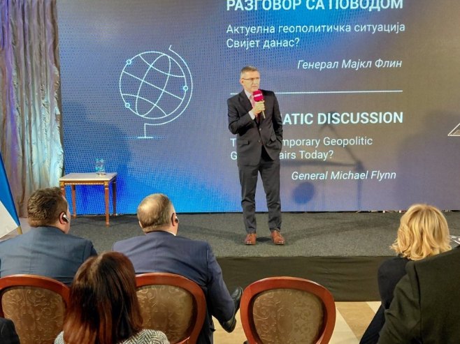 UŽIVO - Predavanje američkog generala Majkla Flina: I ja sam iskusio zloupotrebu pravosuđa u političke svrhe