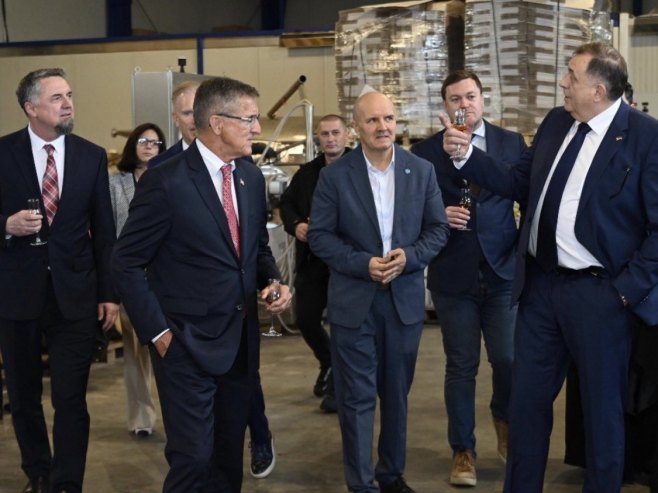 Dodik razgovarao sa Flinom, Mandićem i vladikom Savom o globalnim izazovima i promjenama