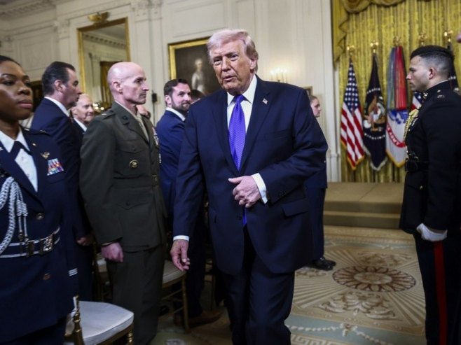 Tramp: Američki ratni brodovi pratiće tankere u Ormuskom moreuzu