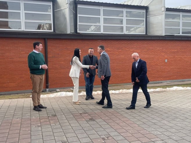 Golubović u radnoj posjeti u Palama: Novčana sredstva za sanacije u školama