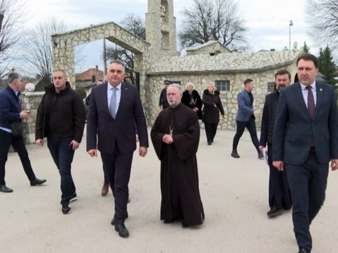 Uoči sjednice Vlade u Sokocu ministri i premijer obišli Sarajevsko-romanijsku regiju