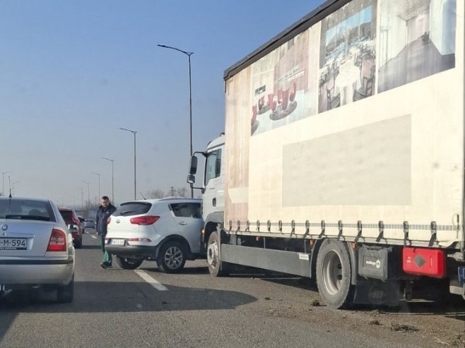 Saobraćajna nezgoda na brzoj cesti ka Banjaluci