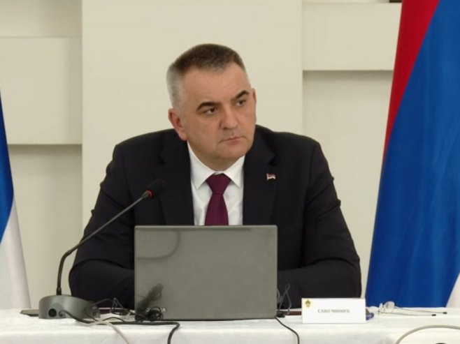 Minić: Zampoliju sam uručio važan dokument sa projektima, prirodna bogatsva nismo prodali
