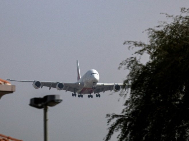 Avion (Foto: EPA/STRINGER) - 