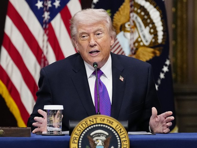 Donald Tramp (Foto: EPA/BONNIE CASH / POOL) - 