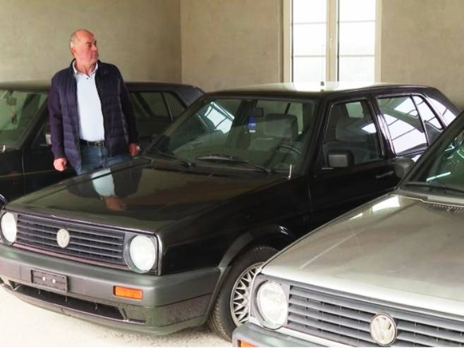 Duško Miladić iz Velike Ilove kod Prnjavora vlasnik više od 20 automobila oldtajmera