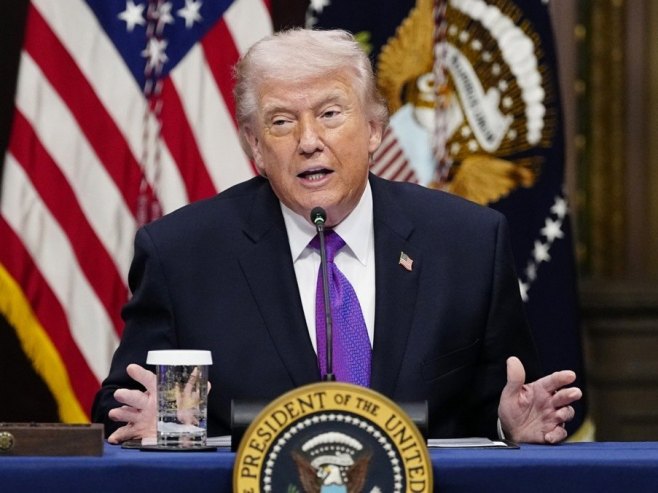 Tramp: SAD imaju praktično neograničene zalihe municije