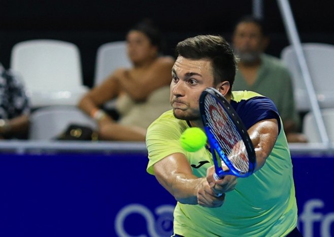 Kecmanović eliminisan od Kobolija u drugom kolu Indijan Velsa