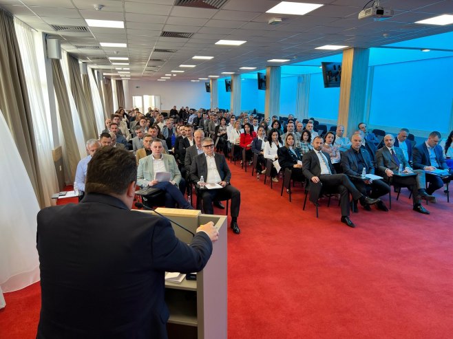 Glavni odbor Ujedinjene Srpske usvojio projekat "Pametna Srpska 2027. - 2030." (FOTO)