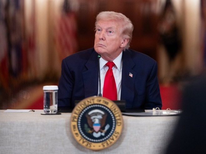 Donald Tramp (Foto: EPA/AARON SCHWARTZ / POOL) Donald Tramp (Foto: EPA/AARON SCHWARTZ / POOL) -