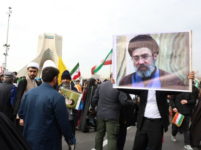 Modžtab Hamnei (foto: EPA/ABEDIN TAHERKENAREH) - 