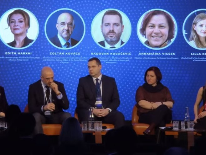 Kovačević: U Srpskoj nemamo kampove za imigrante; Spremni smo da budemo barijera (VIDEO)