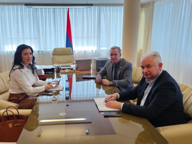 Sastanak - Aerodromi - Foto: Ustupljena fotografija