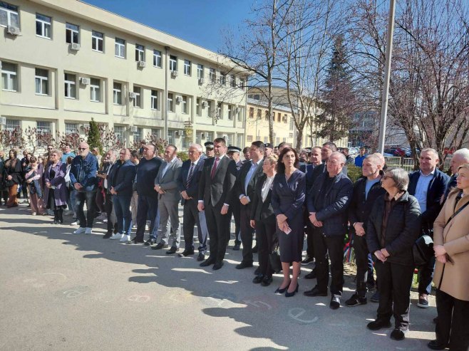 Pomen i pijetet za ubijenu i stradalu djecu Srpskog Sarajeva