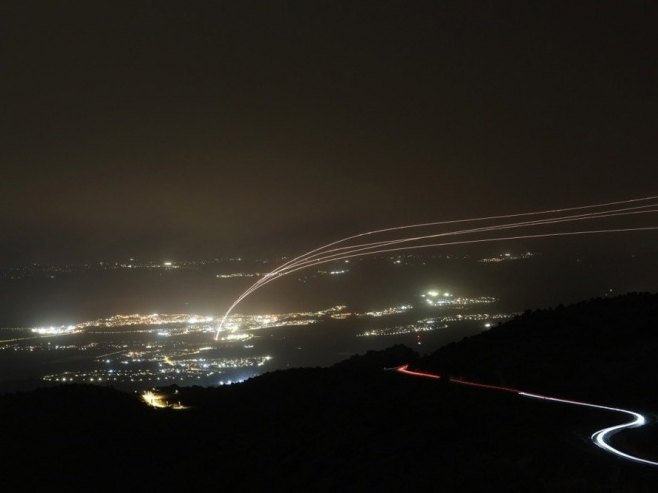 Srušio se američki avion za dopunu goriva u Iraku, potraga za posadom