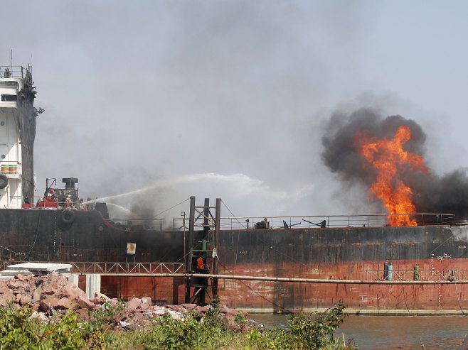 Eksplozija kod Iraka: Pogođena dva strana tankera, poginula jedna osoba