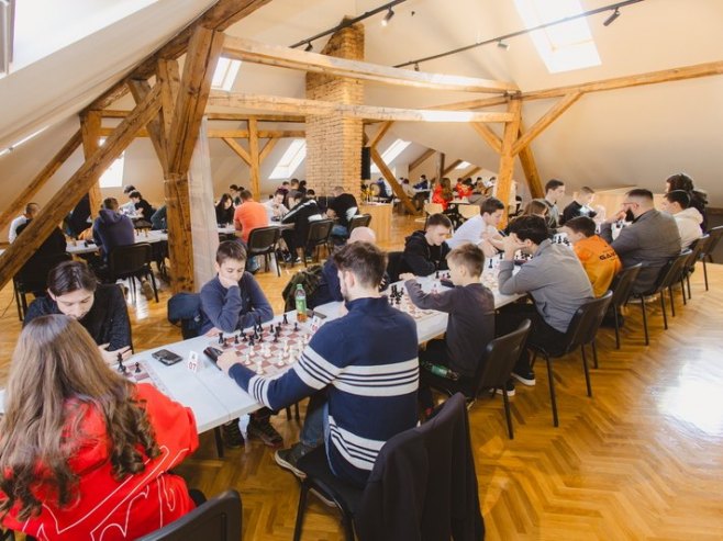 Punoljetstvo Šahovski klub Gambit proslavio Prvenstvom na kojem je nastupilo 69 takmičara (FOTO)