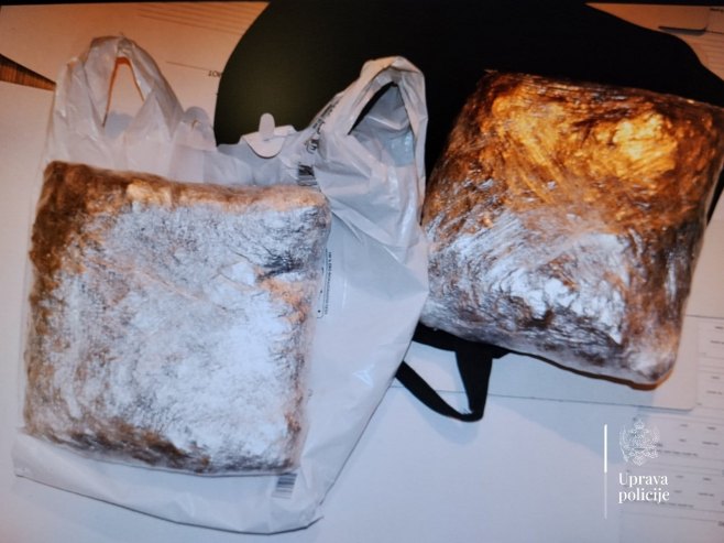 U torbi muškarca iz Pljevalja pronađeno više od dva kilograma marihuane