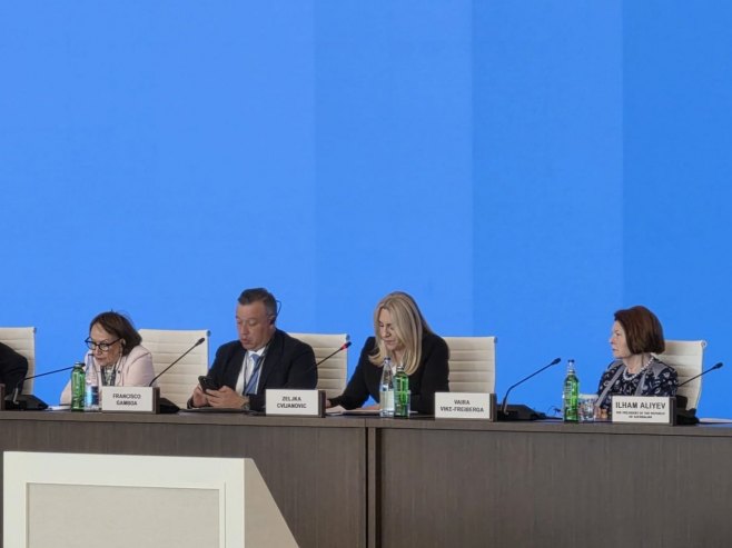 Cvijanović na Global forumu u Bakuu: Premošćavanje podjela u svijetu tranzicije (FOTO)