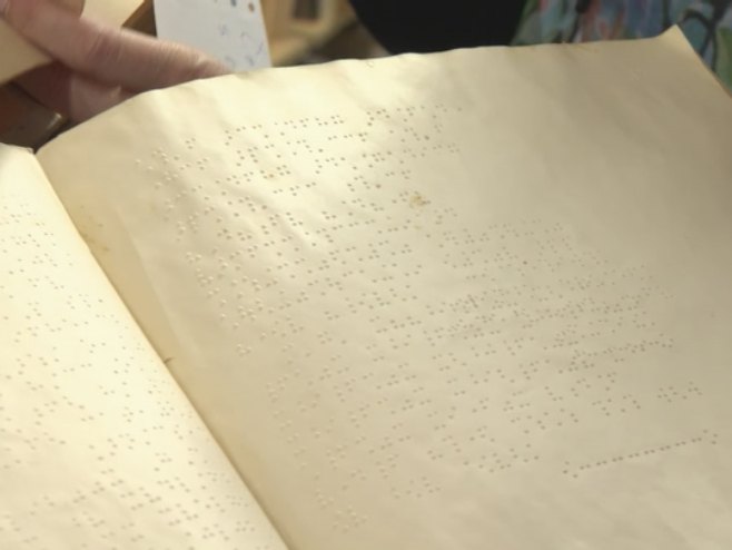 Blago ispisano Brajevim pismom: Naša ekipa u Beogradu otvorila vrata najveće biblioteke za slijepe na Balkanu (VIDEO)
