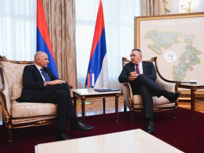 Minić i Poš razgovarali o jačanju saradnje Srpske i Mađarske: Poseban akcent na podršku poljoprivredi