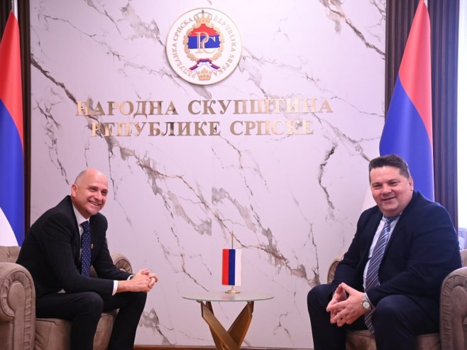 Stevandić sa Pošom: Nastavljamo političke i parlamentarne veze