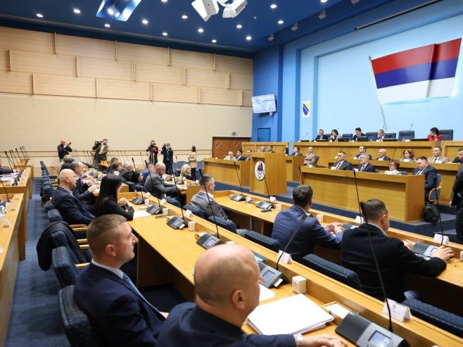 Usvojena ostavka Save Minića (FOTO)