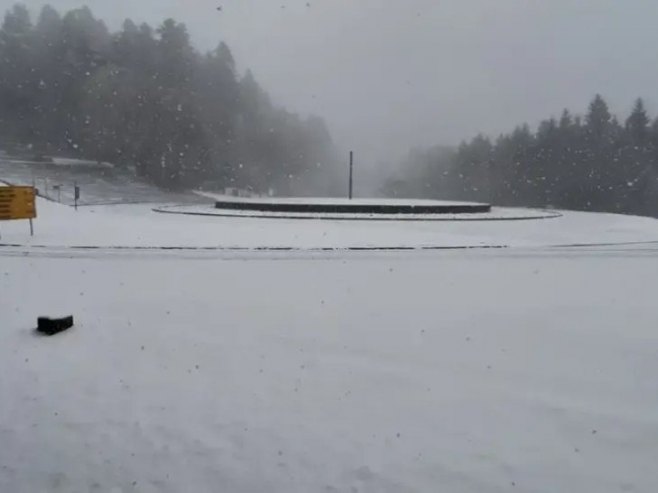 Pao snijeg na Kozari