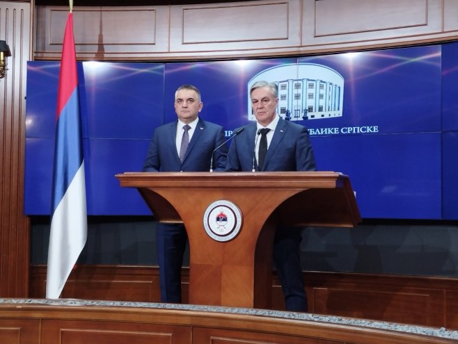 UŽIVO - Konferencija za novinare Karana i Minića