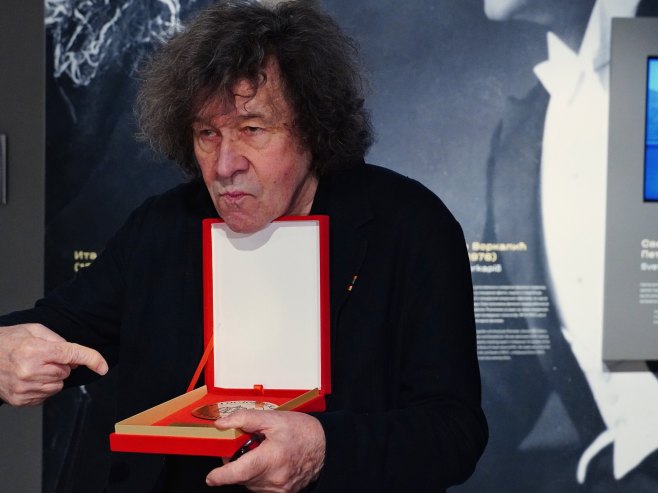 Glumcu Stivenu Reju uručen Zlatni pečat u Јugoslovenskoj kinoteci