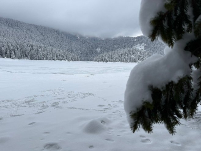 Više od 20 centimetara snijega na Žabljaku