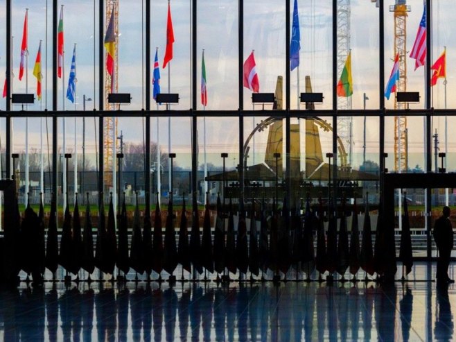 Ko želi u NATO - Brisel kaže saradnja, Banjaluka kaže saradnja, a Sarajevo – članstvo