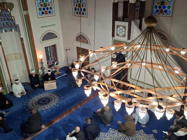 Muslimani obilježavaju Ramazanski bajram (VIDEO)