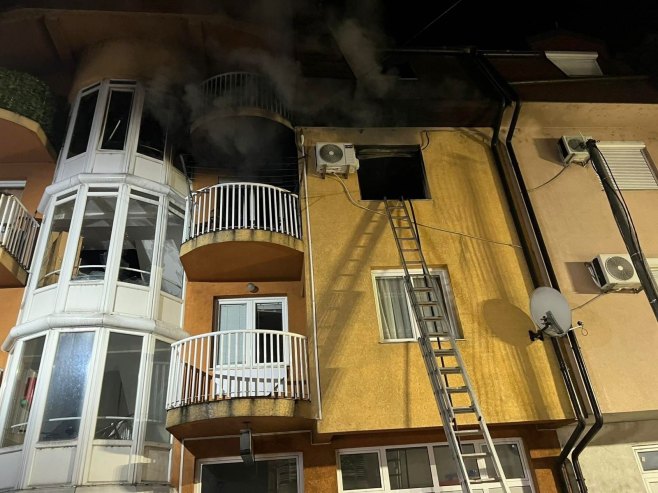 Požar u Tesliću: Evakuisano 10 osoba