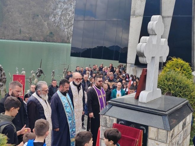 U Starom Brodu služen parastos za više od 6.000 srpskih žrtava ustaške Crne legije