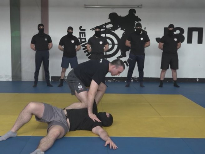 Milan Gavrić ostvario dječački san - da nosi policijsku uniformu i služi građanima (VIDEO)