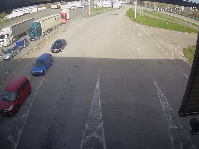 Granični prelazi Rača, Pavlović most i Karakaj prohodni za saobraćaj