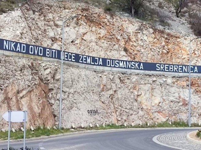 Stolac: Ni nakon incidenata murali nisu uklonjeni (FOTO)