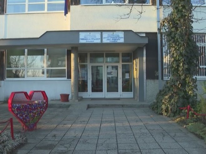 Gimnazija u Prnjavoru obilježava 65 godina postojanja i rada