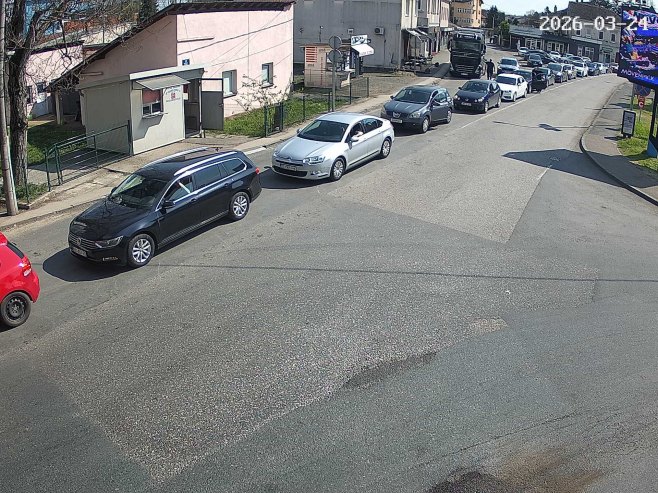 Pojačan saobraćaj na prelazima Gradiška, Brod i Ivanica