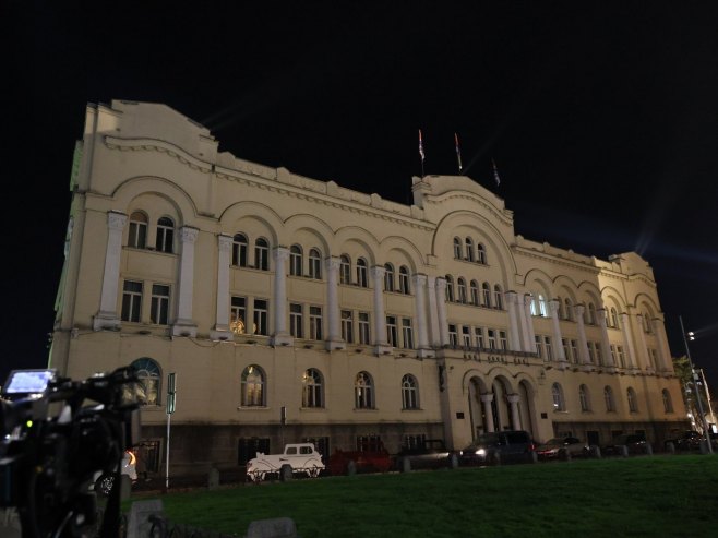 U Banjaluci i Trebinju sirene u znak sjećanja na žrtve NATO bombardovanja (VIDEO)