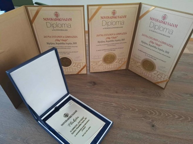 Gimnaziji "Filip Višnjić" iz Bijeljine tri zlatne medalje na Novosadskom sajmu