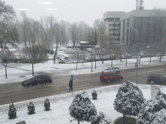 Banjaluka jutros pod snijegom